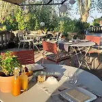 Oh, Le Château!