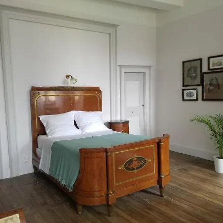 Bed & Breakfast Oh, Le Chateau! Almayrac