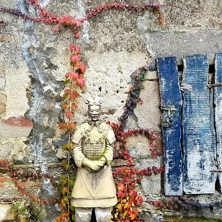 Oh, Le Chateau! Bed & Breakfast Almayrac