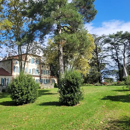 B&B Oh, Le Chateau!