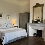 Oh, Le Chateau! 3*