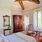 Oh, Le Chateau! Bed and Breakfast