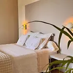 Oh, Le Chateau! Bed & Breakfast Almayrac