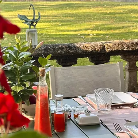 فندق مبيت وإفطار Oh, Le Chateau! Almayrac