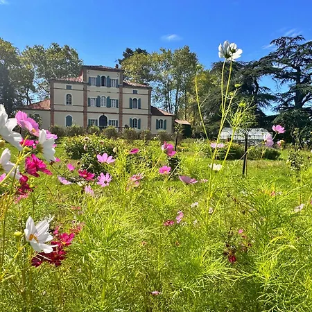 فندق مبيت وإفطار Oh, Le Chateau!