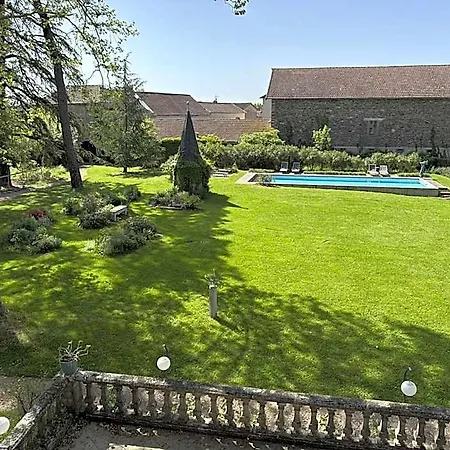 Nocleg ze śniadaniem Oh, Le Chateau!